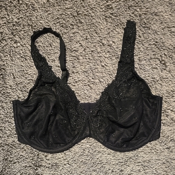 Bali Black Lace Full-Coverage Bra - Picture 1 of 2